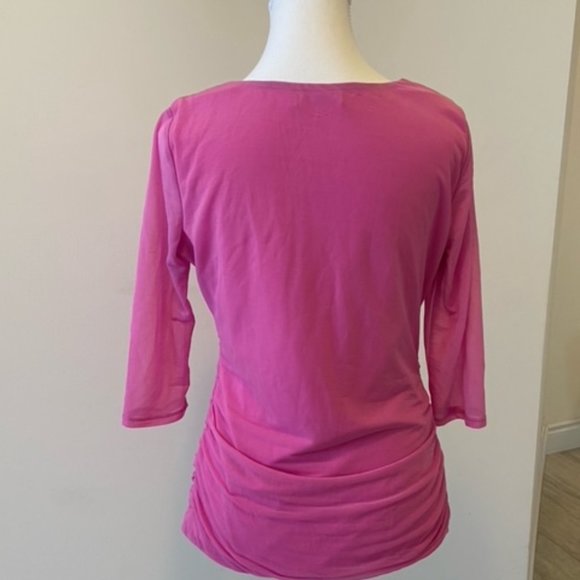 Ricki's fuchsia pink top. Size M (8-10) - Picture 3 of 3